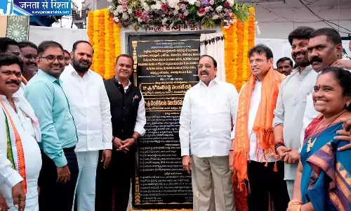पेड्डापल्ली में इंडस्ट्री और नौकरियों को बढ़ावा देने के लिए बेहतर सड़कें ज़रूरी: कोमाटीरेड्डी