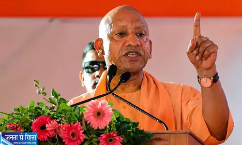 छात्रों की नाराजगी पर योगी सरकार का बड़ा कदम स्कूलों की बदलेगी व्यवस्था