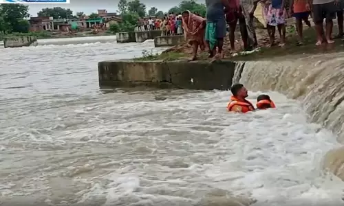 नदी के तेज बहाव में बहे ग्रामीण का शव मिला, गांव में पसरा मातम