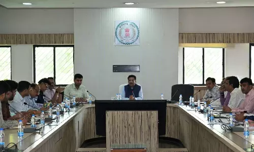 नगरीय प्रशासन विभाग के नए प्रमुख सचिव सोनमणि बोरा ने ली मैराथन बैठक