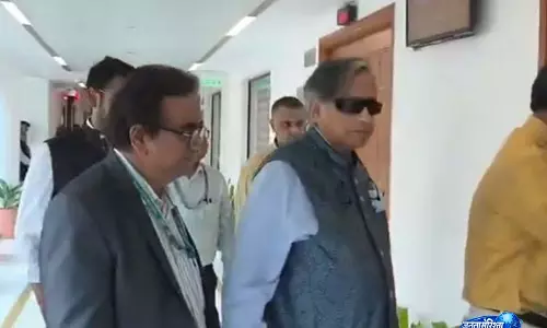 पासपोर्ट सेवा पर शशि थरूर की अध्यक्षता वाली समिति की बैठक