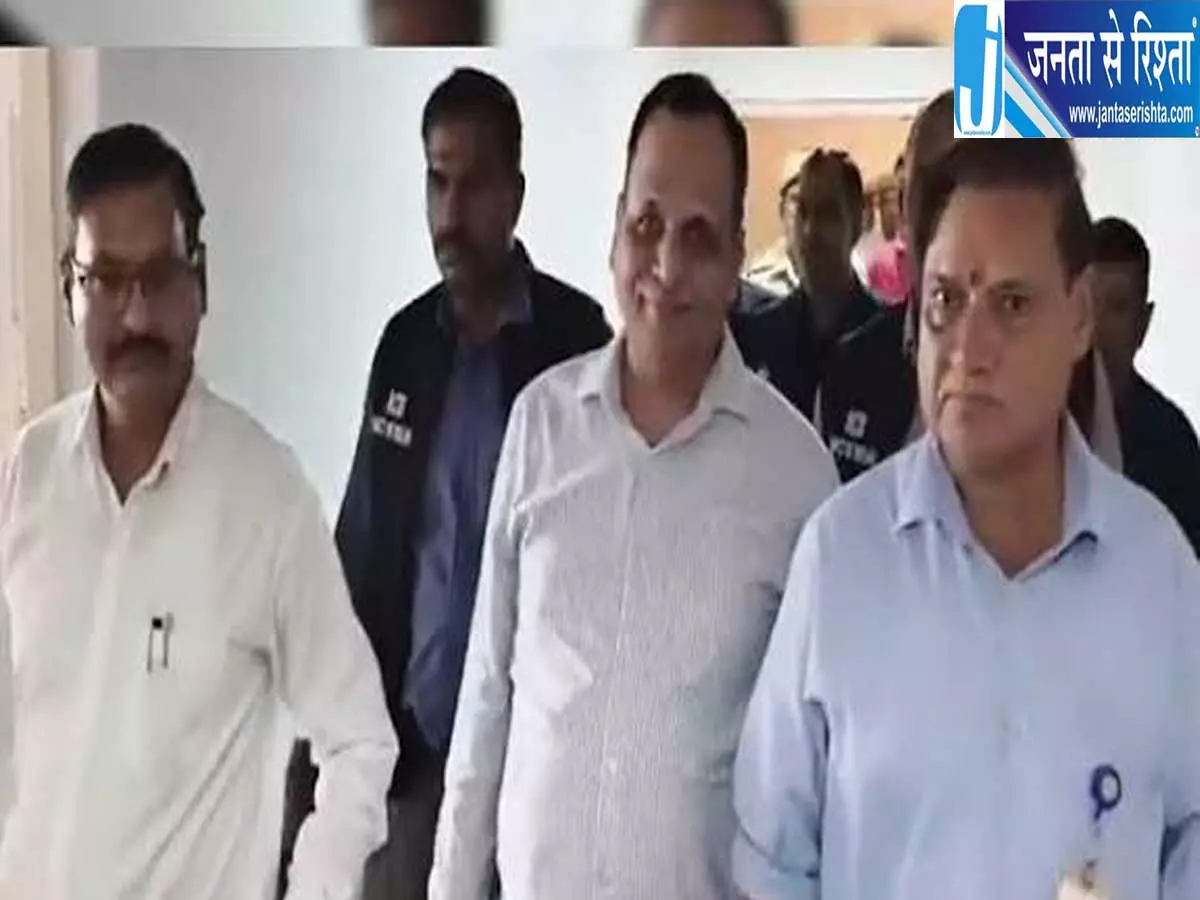 सत्येंद्र जैन के बाद AAP के दो और नेताओं पर गिरफ्तारी का खतरा सत्येंद्र जैन के बाद AAP के दो और नेताओं पर गिरफ्तारी का खतरा