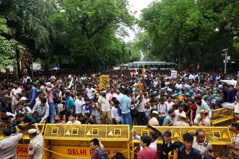 Delhi जंतर-मंतर विरोध: चोटों से जूझ रहे प्रदर्शनकारी Delhi जंतर-मंतर विरोध: चोटों से जूझ रहे प्रदर्शनकारी