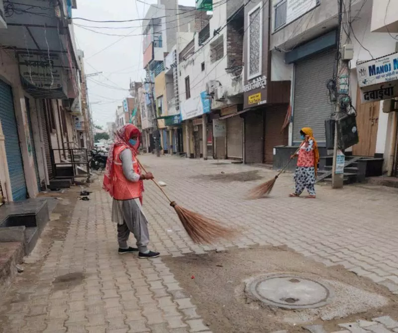 पूर्वी Delhi में सफाई संकट टला, हड़ताल खत्म पूर्वी Delhi में सफाई संकट टला, हड़ताल खत्म