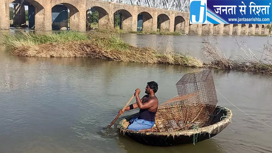 कावेरी जल विवाद कर्नाटक ने तमिलनाडु के लिए पानी छोड़ने की मात्रा घटाने की मांग की कावेरी जल विवाद कर्नाटक ने तमिलनाडु के लिए पानी छोड़ने की मात्रा घटाने की मांग की