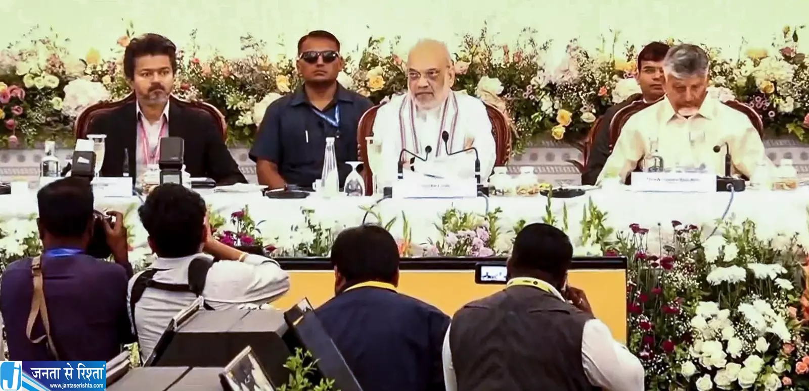 अमित शाह के मंच पर दक्षिण के बड़े चेहरे विजय से नायडू तक दिखी एकजुटता अमित शाह के मंच पर दक्षिण के बड़े चेहरे विजय से नायडू तक दिखी एकजुटता