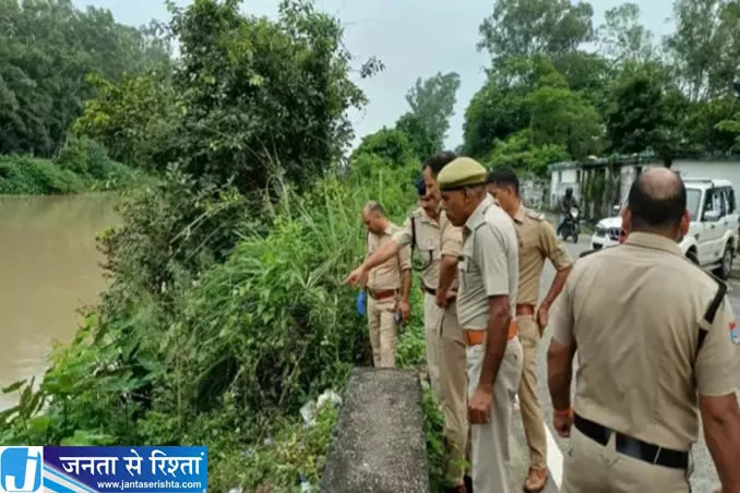 दिल दहला देने वाला कांड बेटी ने प्रेमी संग मिलकर मां को उतारा मौत के घाट दिल दहला देने वाला कांड बेटी ने प्रेमी संग मिलकर मां को उतारा मौत के घाट