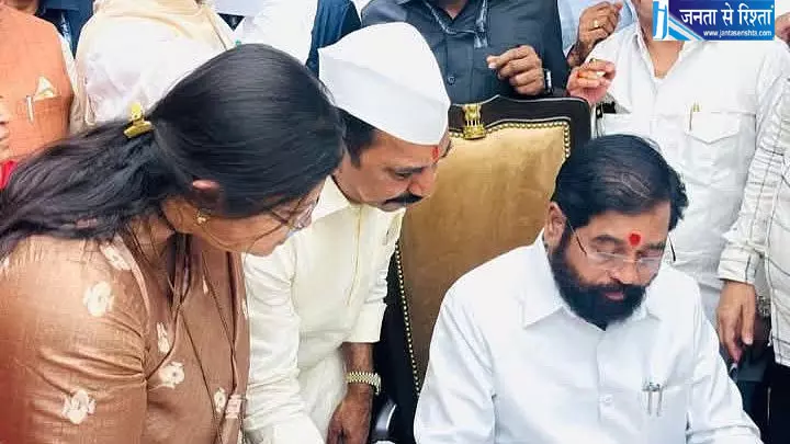 नासिक में उद्योगों को राहत की उम्मीद, इंफ्रास्ट्रक्चर सुधार पर सरकार का आश्वासन नासिक में उद्योगों को राहत की उम्मीद, इंफ्रास्ट्रक्चर सुधार पर सरकार का आश्वासन