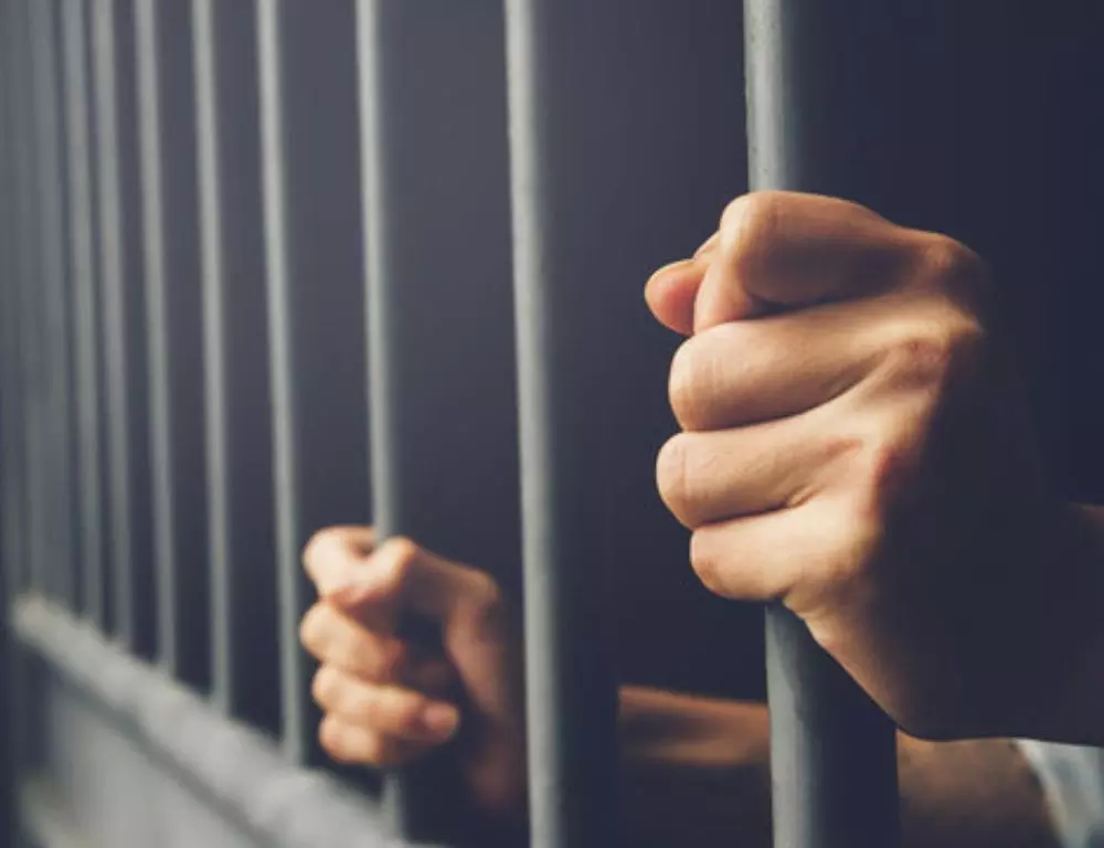 नामपल्ली कोर्ट का बड़ा फ़ैसला: मानव तस्करी मामले में 33 दोषियों को जेल नामपल्ली कोर्ट का बड़ा फ़ैसला: मानव तस्करी मामले में 33 दोषियों को जेल