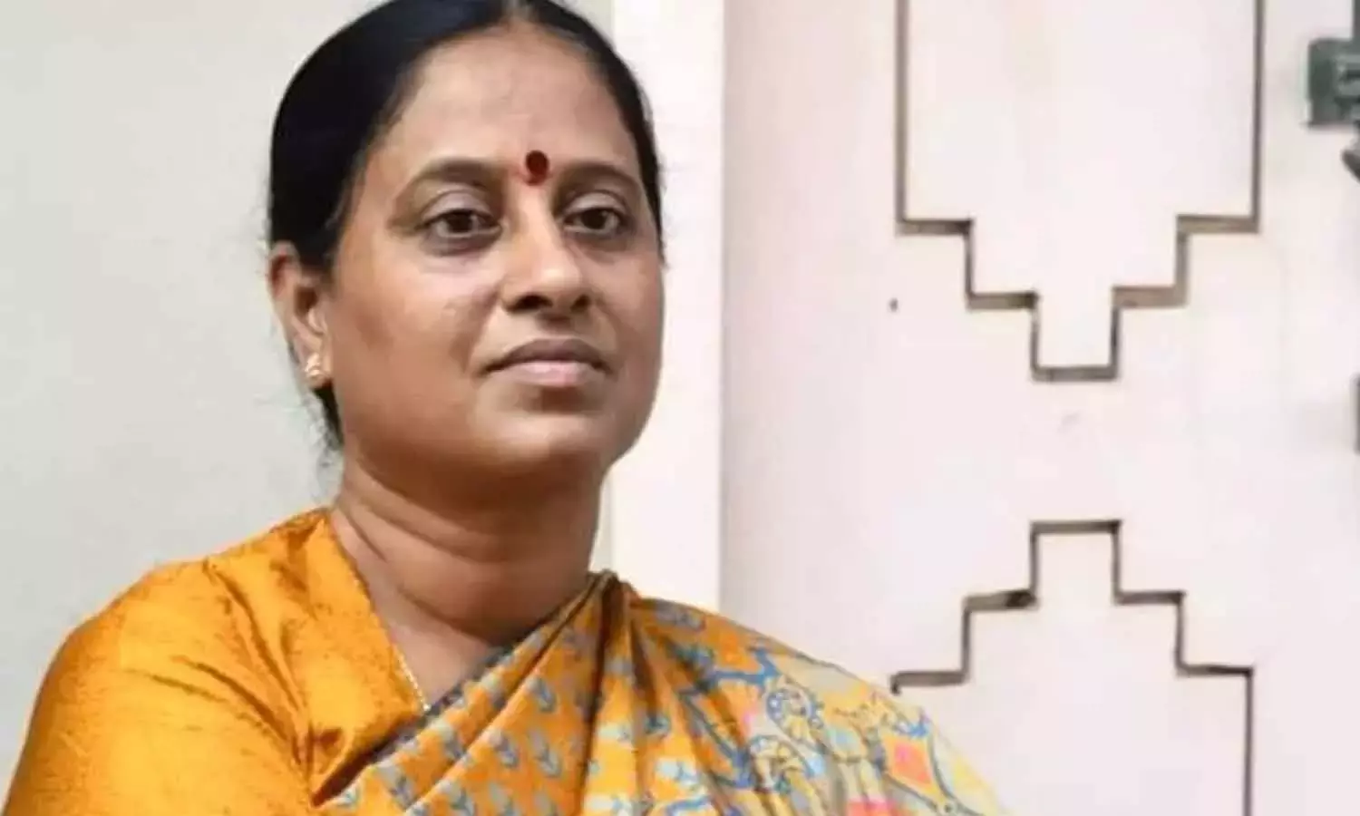 कोंडा सुरेखा के पूर्व OSD के खिलाफ हत्या के प्रयास का मामला