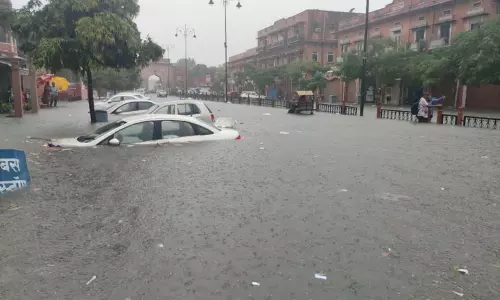 Jaipur: जयपुर सहित 10 शहरों में बारिश से मौसम हुआ सुहाना, धौलपुर में एक इंच से ज्यादा बारिश Jaipur: जयपुर सहित 10 शहरों में बारिश से मौसम हुआ सुहाना, धौलपुर में एक इंच से ज्यादा बारिश