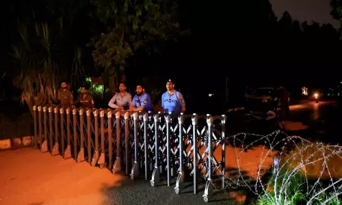 SC के आदेश पर अस्पताल में जांच के बाद इमरान खान अदियाला जेल लौटे SC के आदेश पर अस्पताल में जांच के बाद इमरान खान अदियाला जेल लौटे