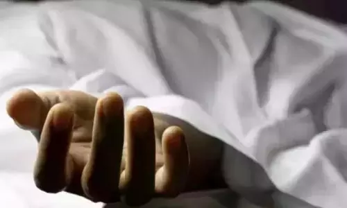 तिरुपति: बालाजी मेडिकल कॉलेज में गड्ढा खोदते समय अज्ञात शव मिला तिरुपति: बालाजी मेडिकल कॉलेज में गड्ढा खोदते समय अज्ञात शव मिला