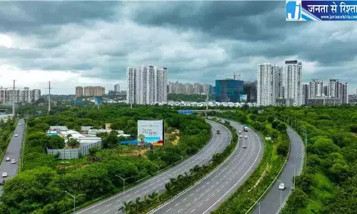 Telangana: ORR पर खतरनाक ड्राइविंग जारी; नियमों के पालन में कमी उजागर