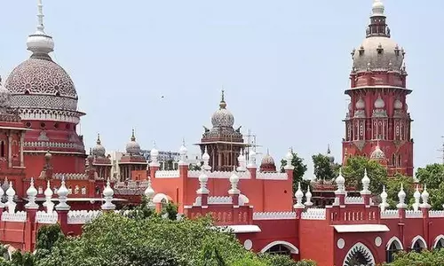 Tamil Nadu: मद्रास हाई कोर्ट ने 21 AIADMK विधायकों पर स्पीकर के फ़ैसले को सही ठहराया