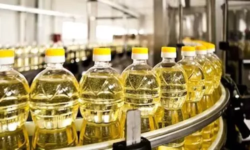 Mumbai: खुले तेल की बिक्री पर महाराष्ट्र FDA का शिकंजा, पैक्ड तेल ही मिलेगा