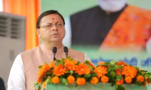 Dehradun: वंदे मातरम् विवाद पर धामी का कांग्रेस पर निशाना, फैसले को बताया अपमानजनक