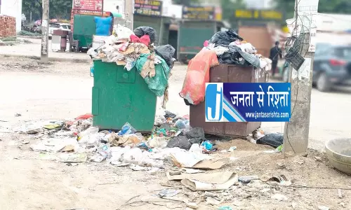 सफाई कर्मचारियों की हड़ताल से 700 करोड़ का नुकसान