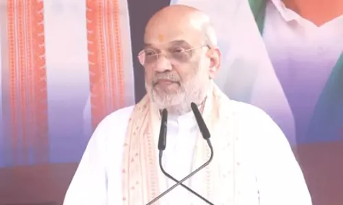सिलीगुड़ी में अमित शाह का ममता सरकार पर हमला, बोले-घुसपैठ रोकना जरूरी, बीएसएफ को जमीन देने में हुई देरी सिलीगुड़ी में अमित शाह का ममता सरकार पर हमला, बोले-घुसपैठ रोकना जरूरी, बीएसएफ को जमीन देने में हुई देरी
