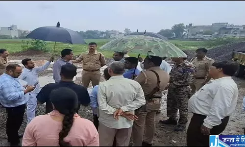 अलीगढ़ में AMU की बेशकीमती जमीन खाली कराई राइडिंग फील्ड पर घमासान