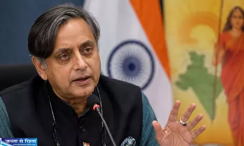 नई संसद भवन देखकर खुश नहीं हुए शशि थरूर रखी अपनी राय