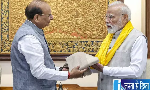 लद्दाख LG ने PM मोदी से की मुलाकात लद्दाख LG ने PM मोदी से की मुलाकात