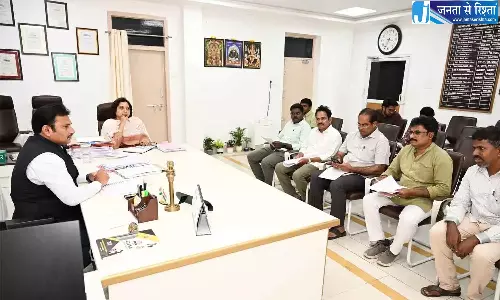 Andhra: BLA को नोटिस समय पर पहुँचाने में मदद करने के लिए कहा गया Andhra: BLA को नोटिस समय पर पहुँचाने में मदद करने के लिए कहा गया