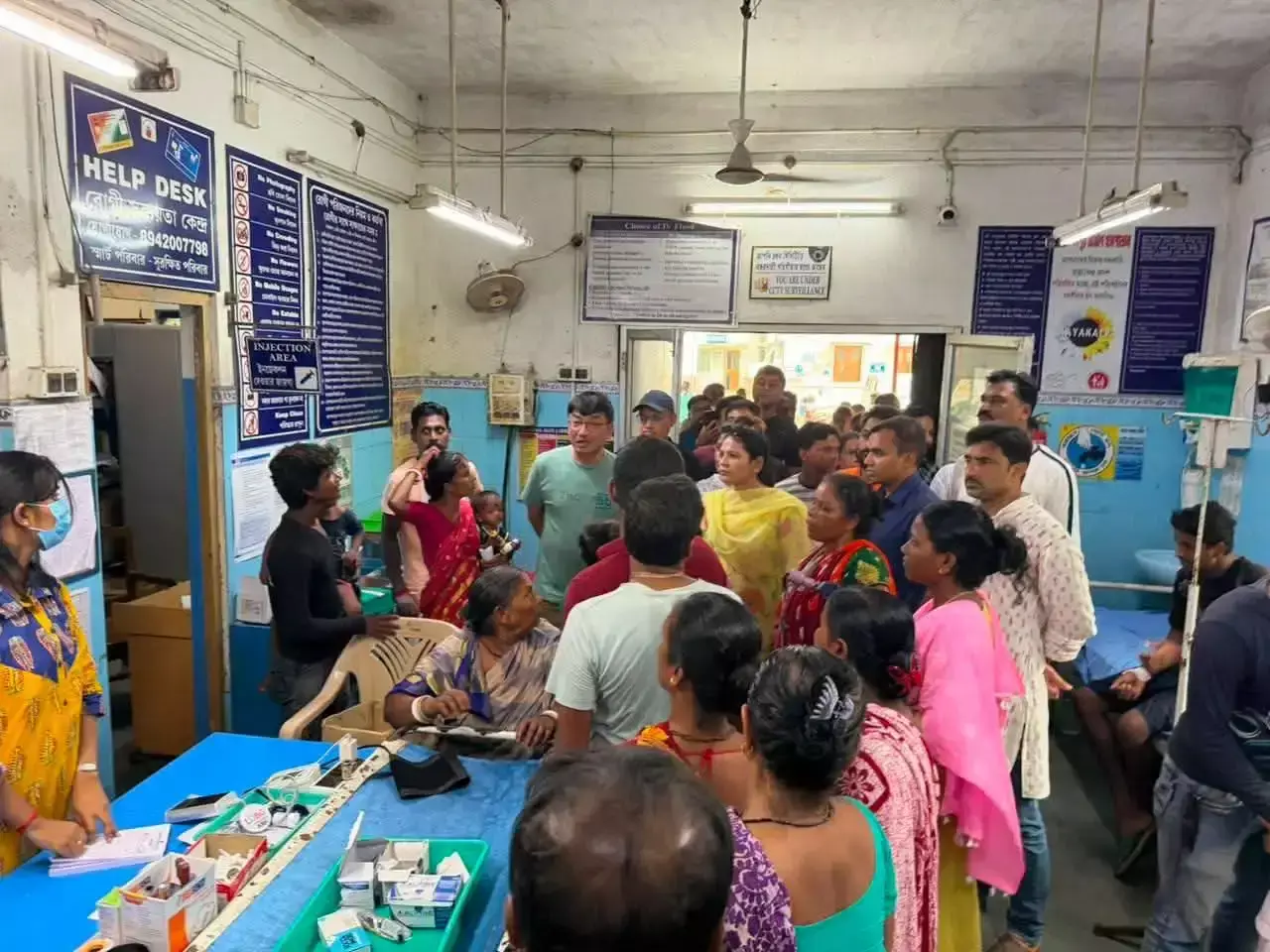 Hooghly: जिराट अस्पताल में मंत्री सुमना सरकार का निरीक्षण, स्वास्थ्य व्यवस्थाओं की समीक्षा Hooghly: जिराट अस्पताल में मंत्री सुमना सरकार का निरीक्षण, स्वास्थ्य व्यवस्थाओं की समीक्षा