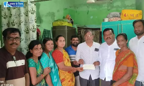 Telangana: बीजेपी नेता की बेटी को वन्नल के वॉक फ़ाउंडेशन से 10,000 रुपये की मदद मिली