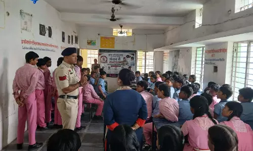 रायपुर के स्कूलों में साइबर जागृति अभियान