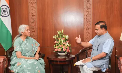 असम बाढ़ पर CM हिमंत ने वित्त मंत्री को दी जानकारी