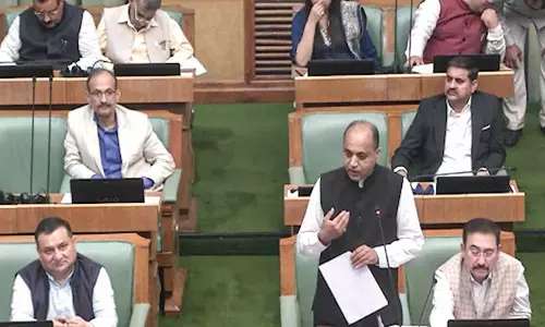 हिमाचल विधानसभा सत्र शुरू BJP ने नौकरियों पर किया प्रदर्शन हिमाचल विधानसभा सत्र शुरू BJP ने नौकरियों पर किया प्रदर्शन