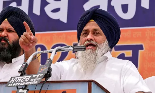 SC ने सुखबीर बादल की याचिका खारिज डिफेमेशन केस जारी रहेगा SC ने सुखबीर बादल की याचिका खारिज डिफेमेशन केस जारी रहेगा