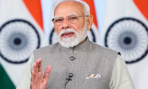 PM मोदी का कांग्रेस पर वार लाइसेंस राज को लेकर घेरा PM मोदी का कांग्रेस पर वार लाइसेंस राज को लेकर घेरा