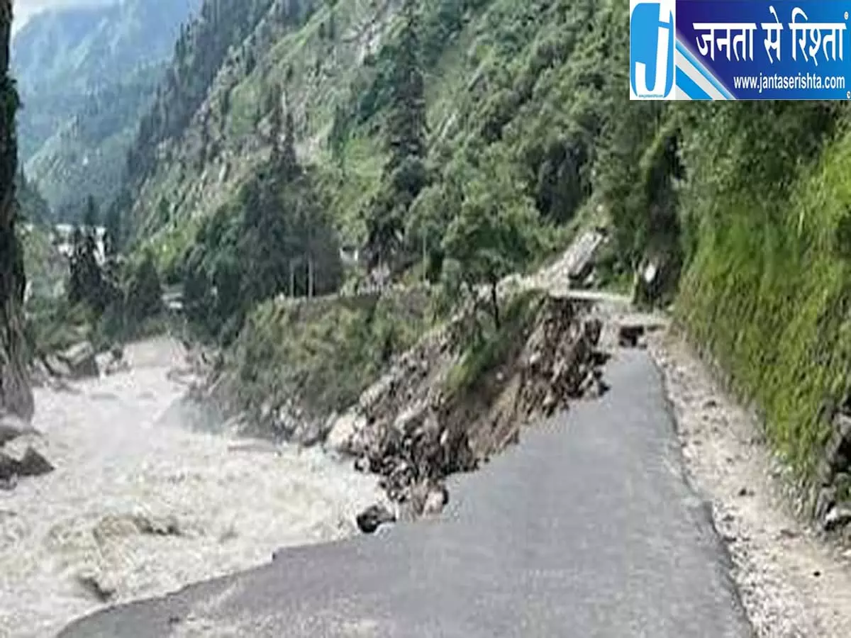 उत्तराखंड में सड़क हादसों पर सख्ती ठेकेदारों पर लगेगा 50 लाख जुर्माना उत्तराखंड में सड़क हादसों पर सख्ती ठेकेदारों पर लगेगा 50 लाख जुर्माना
