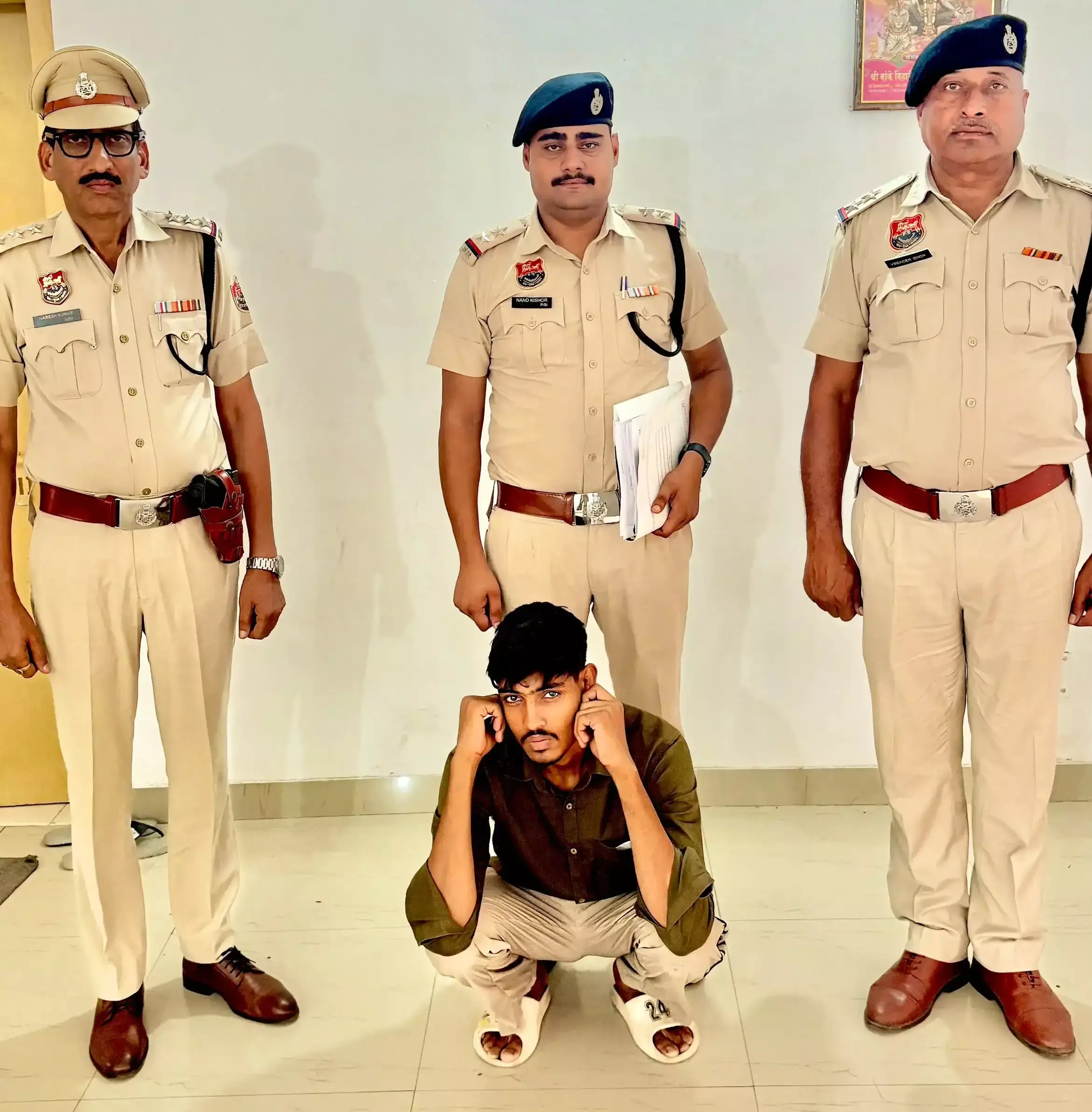 Nuh: अजहरुद्दीन हत्याकांड में पुलिस की बड़ी कार्रवाई, मुख्य आरोपी चार दिन के रिमांड पर Nuh: अजहरुद्दीन हत्याकांड में पुलिस की बड़ी कार्रवाई, मुख्य आरोपी चार दिन के रिमांड पर
