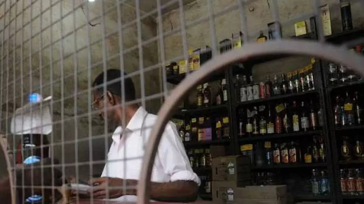 kerala: 26 और 28 अगस्त को BEVCO आउटलेट बंद रहेंगे kerala: 26 और 28 अगस्त को BEVCO आउटलेट बंद रहेंगे
