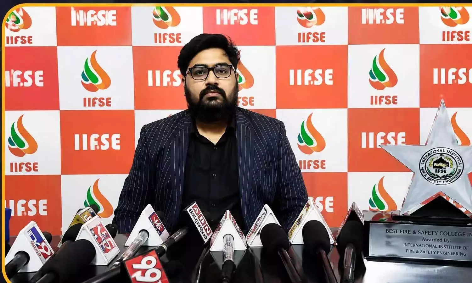 Andhra: IIFSE ग्रुप के डायरेक्टर को ‘एशिया प्राइड अवार्ड-2026’ मिला Andhra: IIFSE ग्रुप के डायरेक्टर को ‘एशिया प्राइड अवार्ड-2026’ मिला