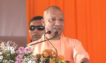 पी की परिभाषा एक दिन पाकिस्तान कर देंगे, सीएम योगी का सपा पर हमला पी की परिभाषा एक दिन पाकिस्तान कर देंगे, सीएम योगी का सपा पर हमला