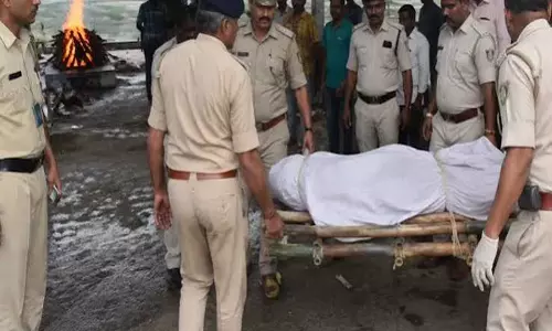 धनबाद में युवती की मौत पर बड़ा मोड़ पोस्टमार्टम से खुले कई  राज