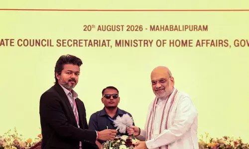 अमित शाह से मुलाकात के बाद विजय के परिसीमन रुख पर विवाद, मंत्री आधव अर्जुन ने दी सफाई अमित शाह से मुलाकात के बाद विजय के परिसीमन रुख पर विवाद, मंत्री आधव अर्जुन ने दी सफाई