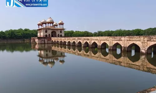 Narnaul जल महल में दिखा खूबसूरत नजारा Narnaul जल महल में दिखा खूबसूरत नजारा