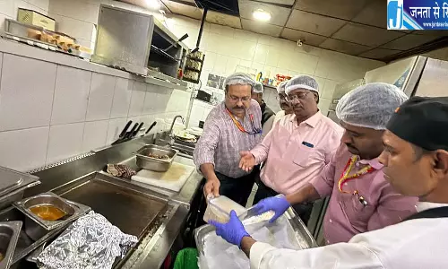 बेंगलुरु में खाद्य सुरक्षा पर सवाल, 74% लोगों को रेगुलेटर पर कम या बिल्कुल भरोसा नहीं: सर्वे