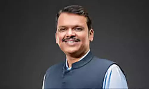 महाराष्ट्र में ‘महा CSR अथॉरिटी’ की तैयारी, फडणवीस ने दिए निर्देश