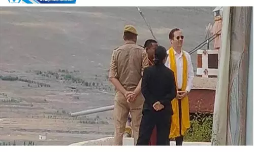 अमेरिकी दूत सर्जियो गोर ने किया लद्दाख दौरा अमेरिकी दूत सर्जियो गोर ने किया लद्दाख दौरा