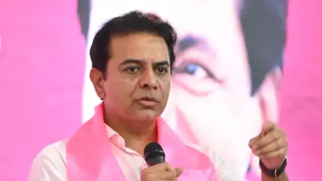 तेलंगाना में बवाल: KTR और कविता ने राहुल गांधी की चुप्पी पर घेराv तेलंगाना में बवाल: KTR और कविता ने राहुल गांधी की चुप्पी पर घेराv