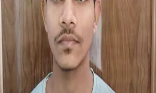 नीट में जबरदस्त रैंक लाया टेलर के बेटे ने किया कमाल नीट में जबरदस्त रैंक लाया टेलर के बेटे ने किया कमाल