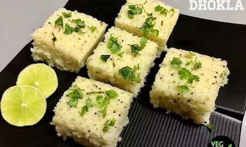 स्पंजी सूजी ढोकला, नोट करें रेसिपी
