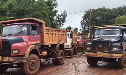 फसलों-बागों के नुकसान से आक्रोश: रुकी माइनिंग ट्रांसपोर्ट सेवा