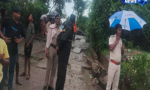 CG: नदी पार करते समय तीन बच्चे बहे, एक का शव मिला, दो की तलाश जारी